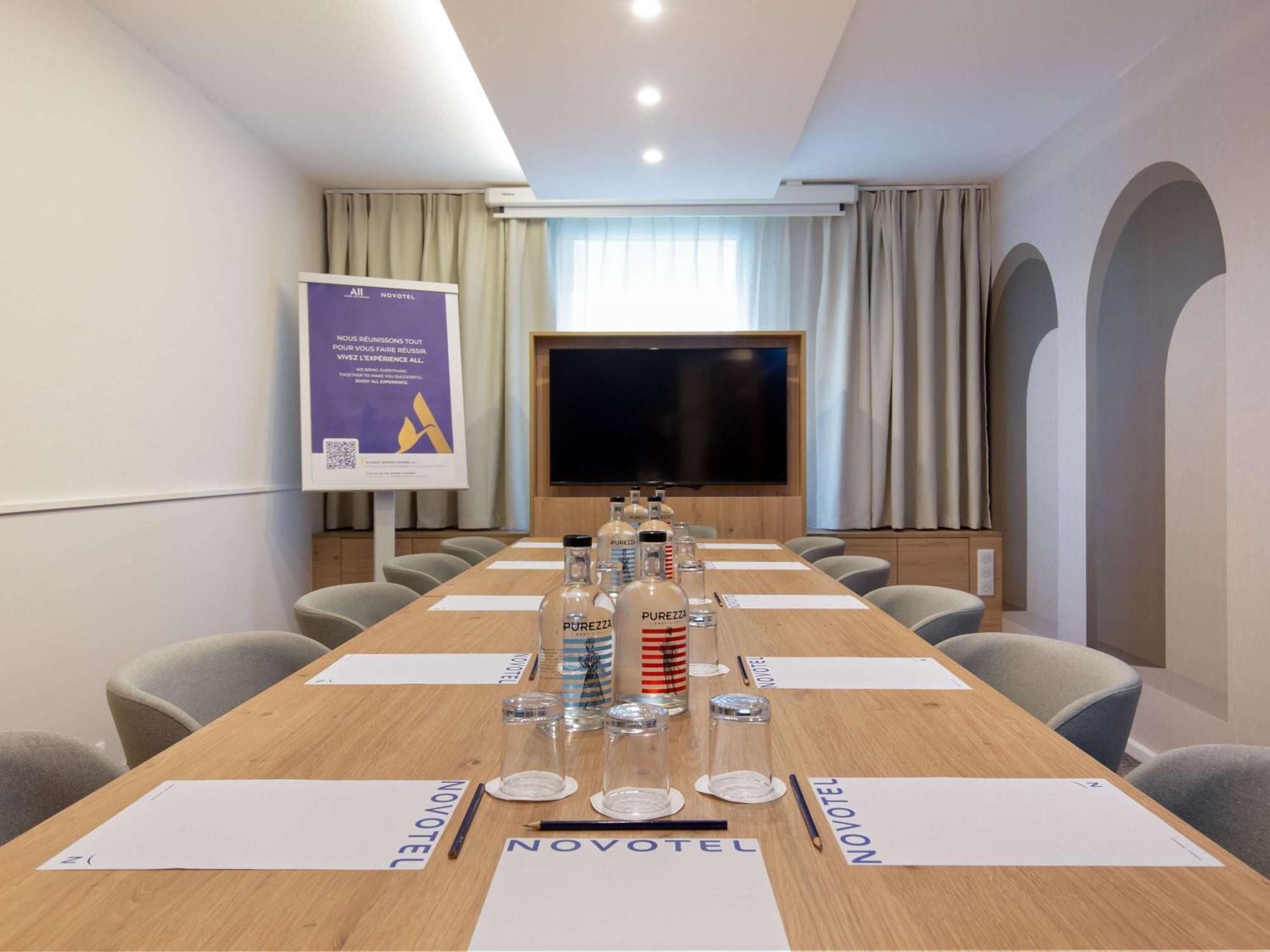 Novotel Aix-En-Provence Pont De L'Arc Екстериор снимка