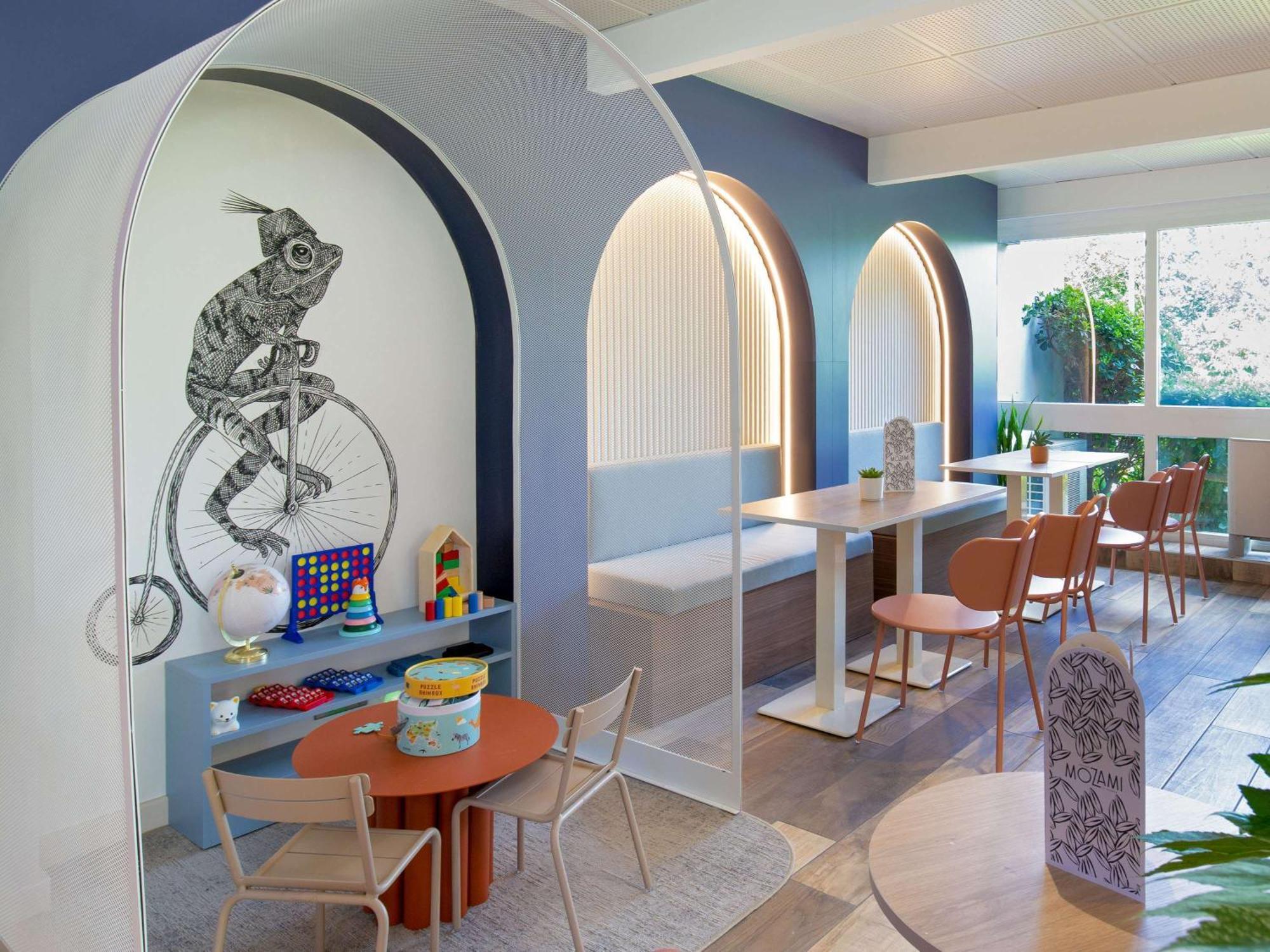 Novotel Aix-En-Provence Pont De L'Arc Екстериор снимка