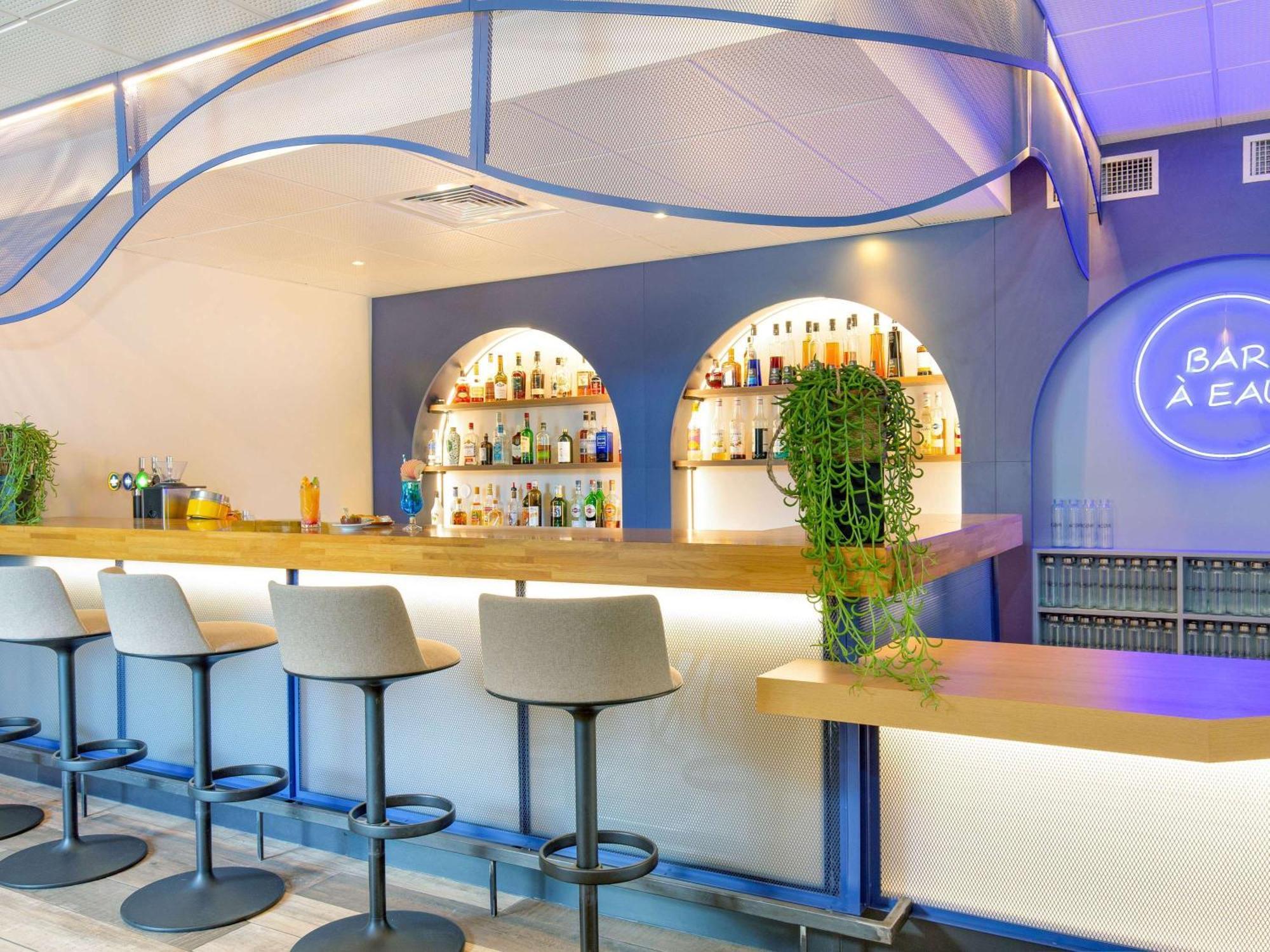 Novotel Aix-En-Provence Pont De L'Arc Екстериор снимка
