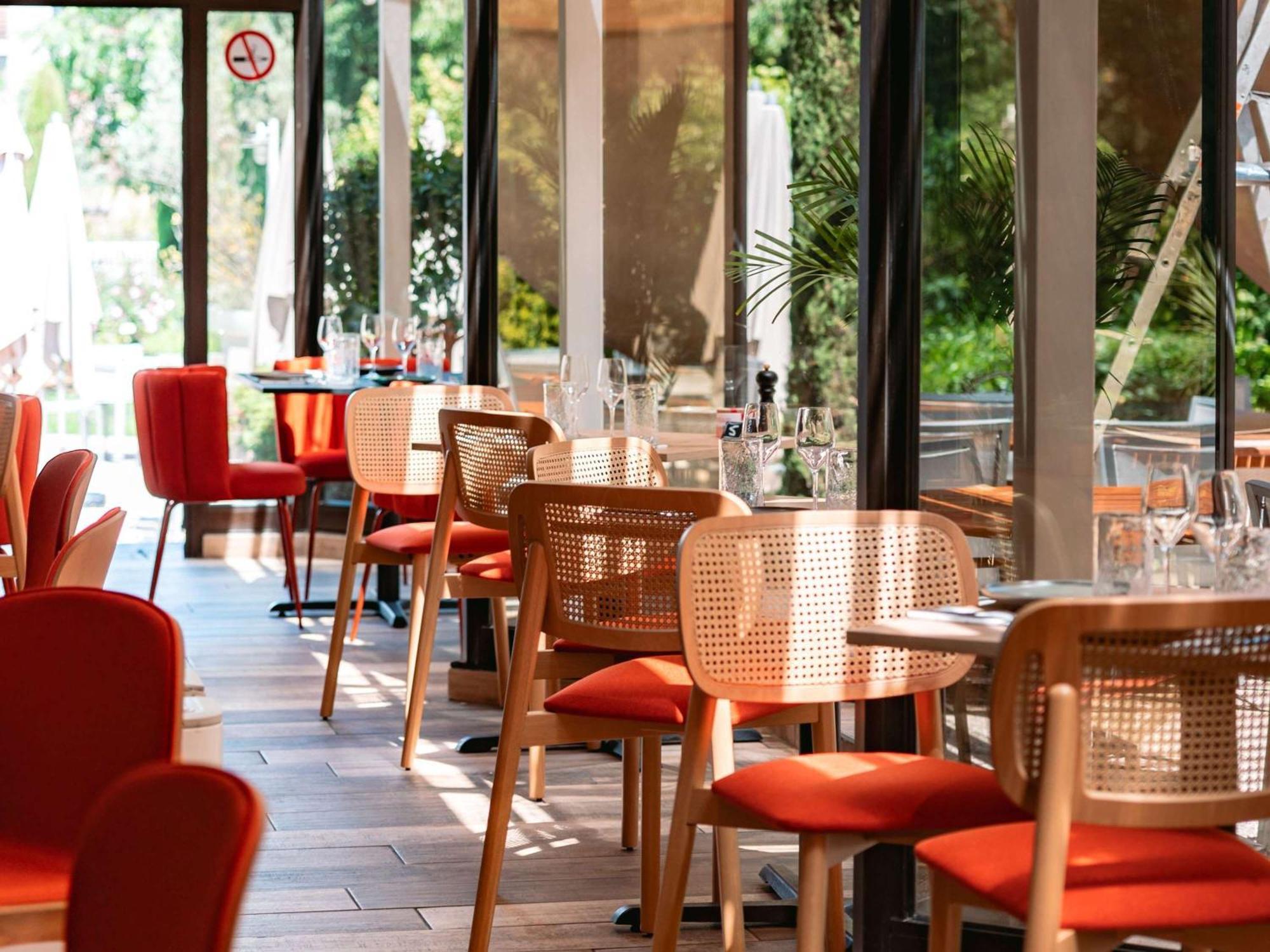 Novotel Aix-En-Provence Pont De L'Arc Екстериор снимка